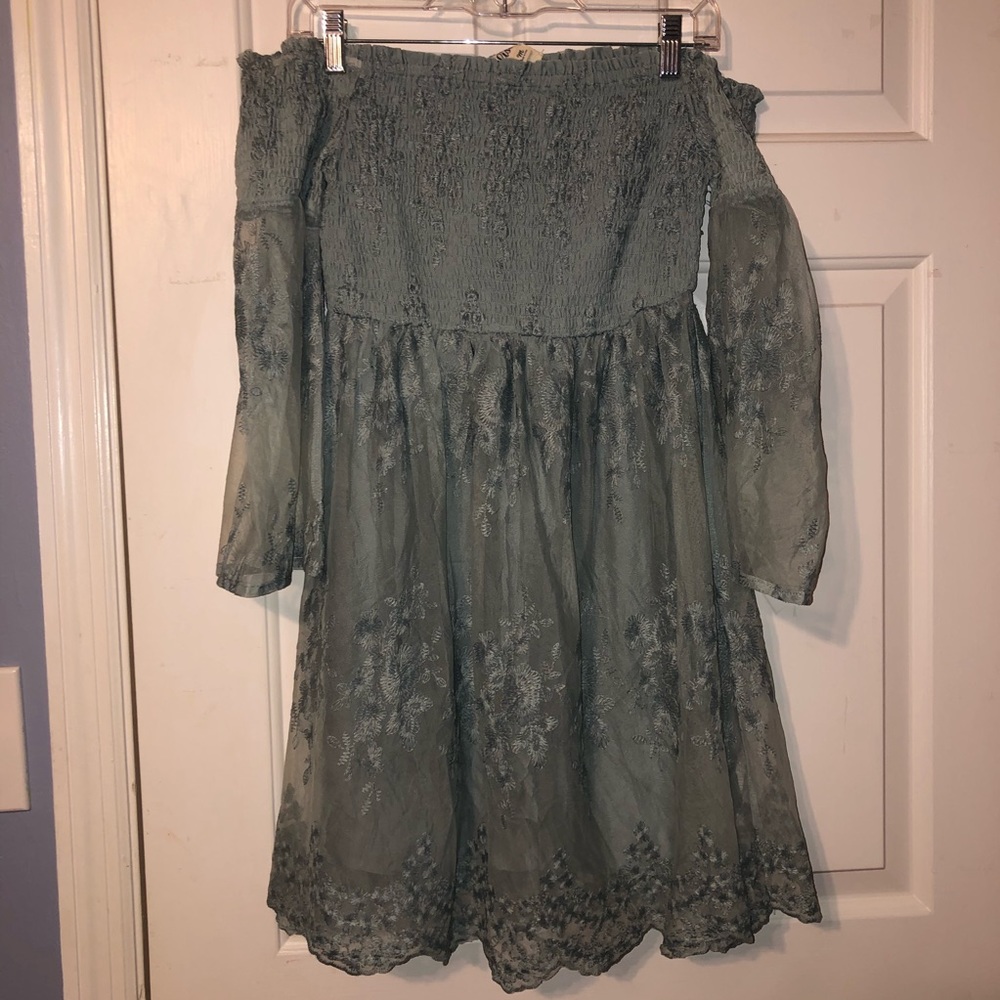 Green Off-The-Shoulder Dress - Size M